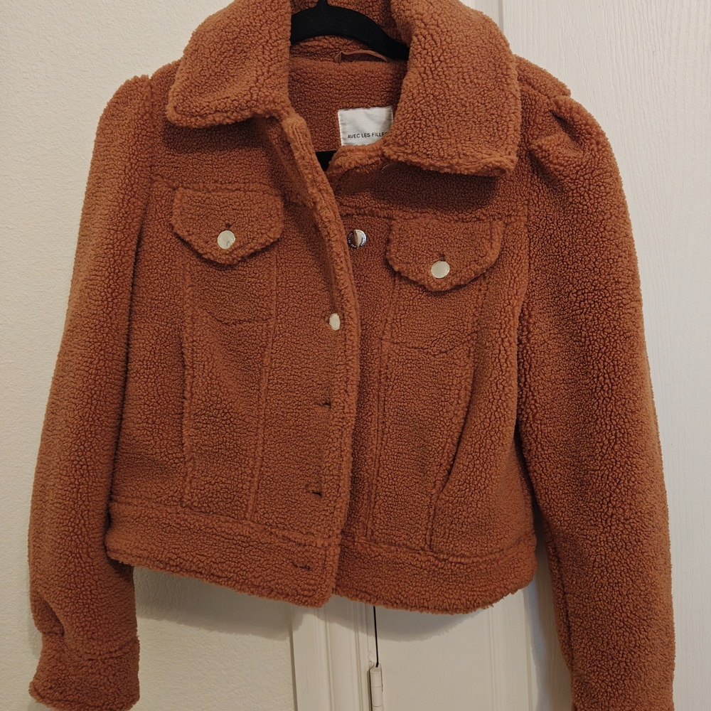 Avec Les Filles Cropped Sherpa Jacket in Rust